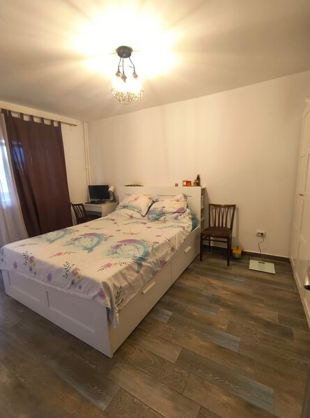 1 Decembrie 1918, Titan, apartament 4 camere 70 mp.