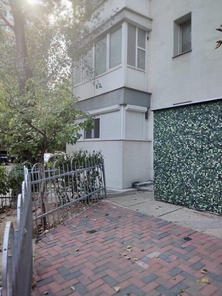 1 Decembrie 1918, Titan, apartament 4 camere 70 mp.